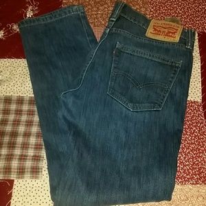 Levis jeans